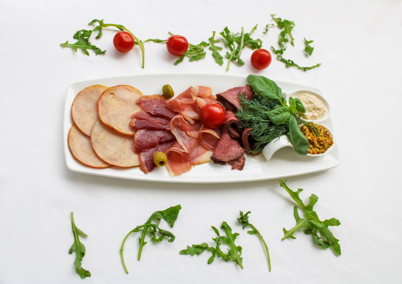 Мясная нарезка